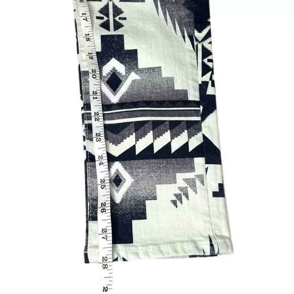 Polo Ralph Lauren Tompkins Skinny Aztec Navajo Print Jeans Sz 28 - Picture 12 of 12